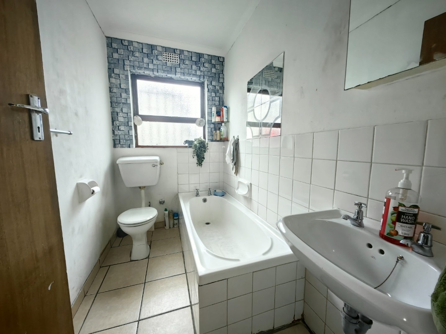 2 Bedroom Property for Sale in Belhar Western Cape